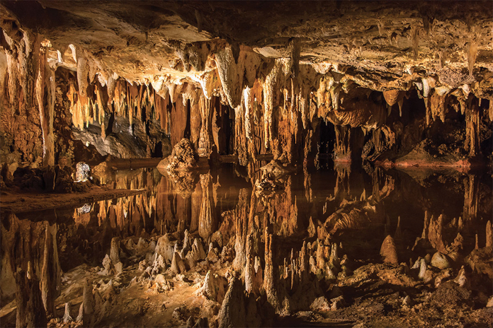 Luray-Caverns