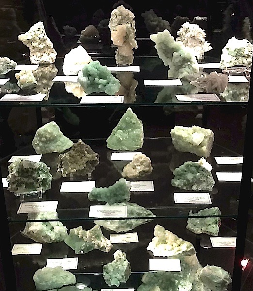 JMU Mineral Museum & Geology Lab, January 2013