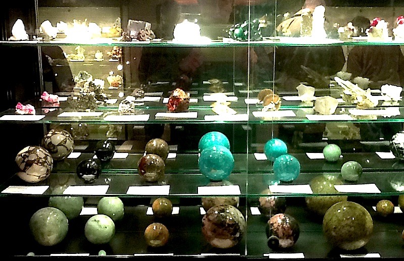 JMU Mineral Museum & Geology Lab, January 2013