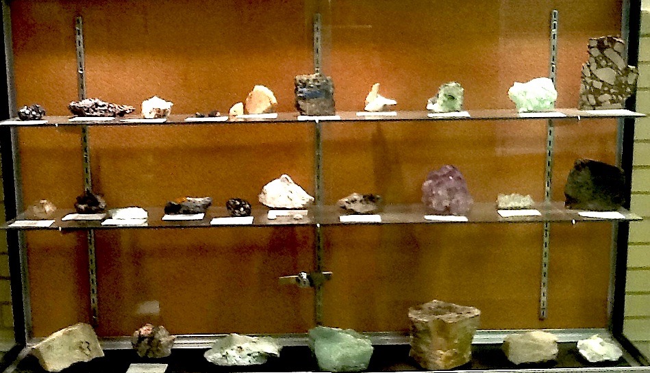 JMU Mineral Museum & Geology Lab, January 2013